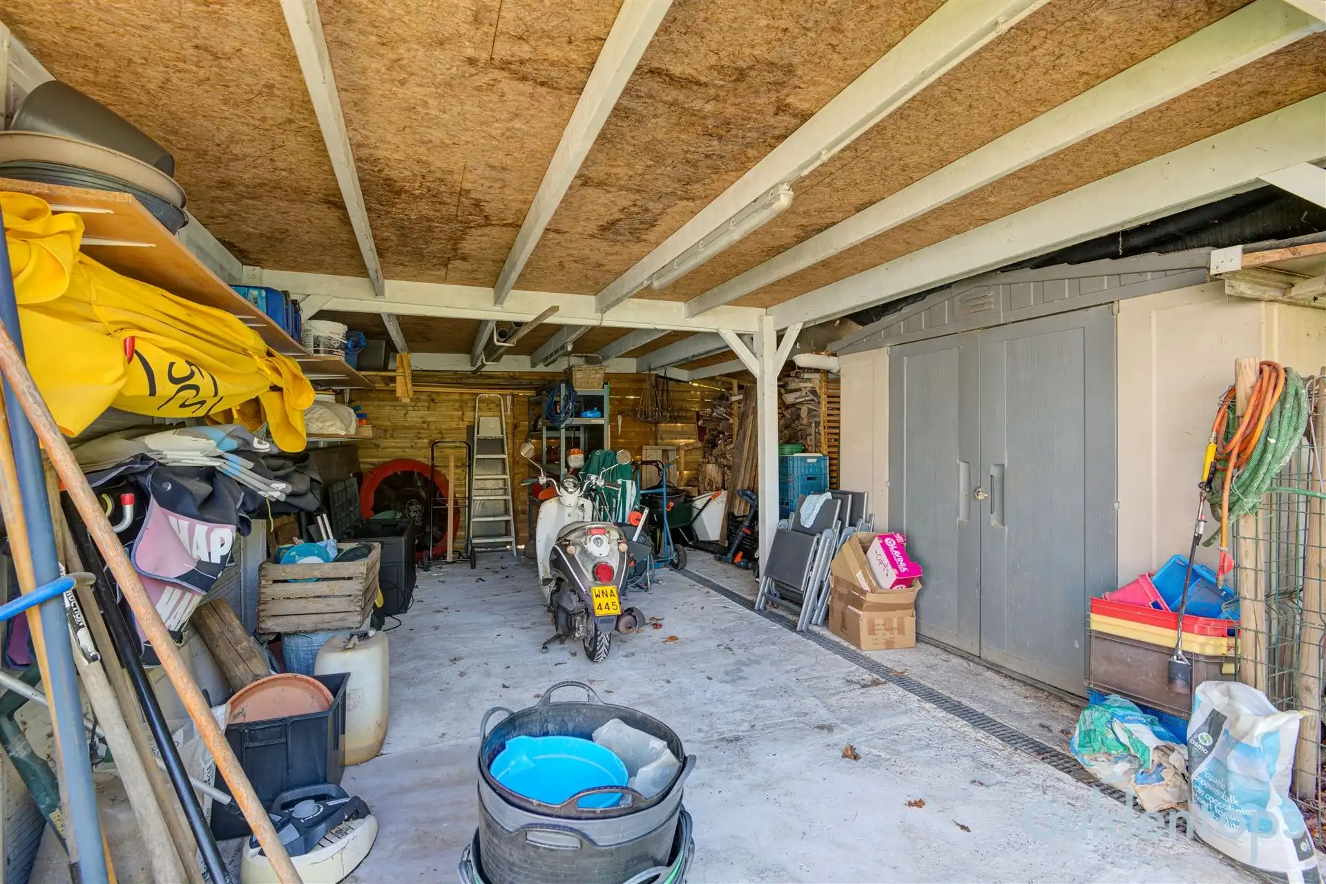 Vrijstaande woning met atelier op perceel van 1776m2 foto 37