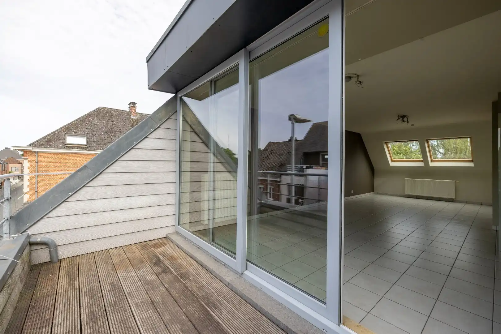 Ruim duplex appartement met 2 slk en zonneterras en garage foto 5