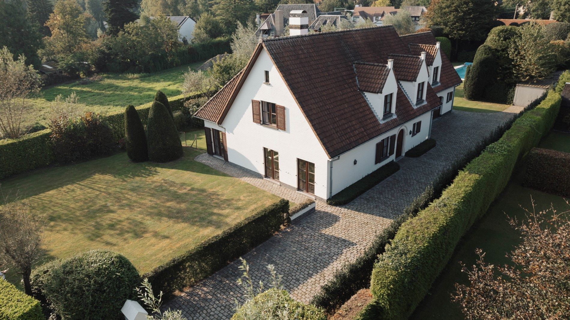 Prachtig landhuis met grote tuin en garage in Sint-Martens-Latem foto 1