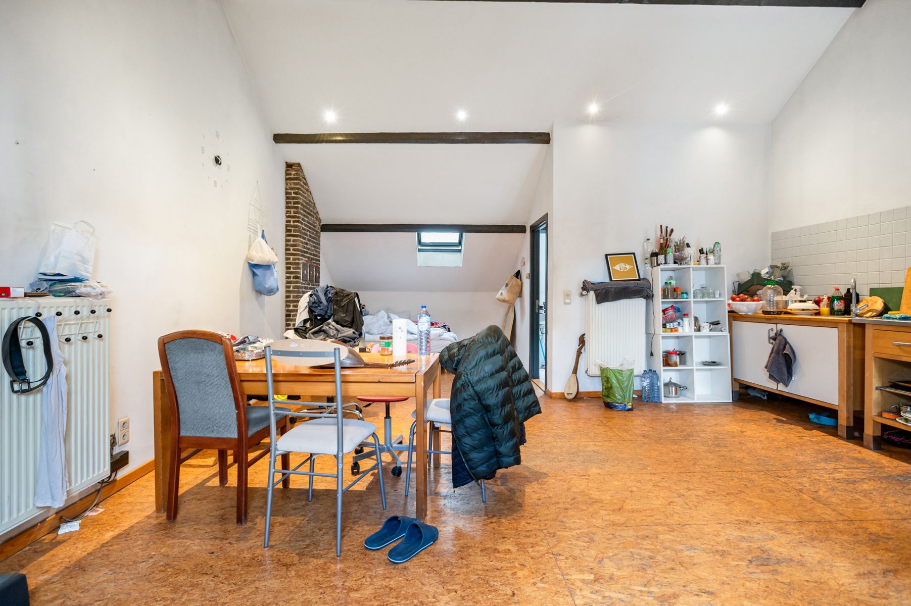 Handelshuis met tuin en stabiele huuropbrengst te koop foto 5