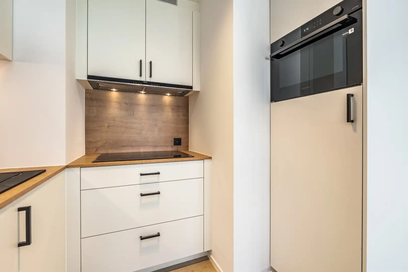 Prachtig en volledig gerenoveerd 2-slaapkamer appartement foto 5