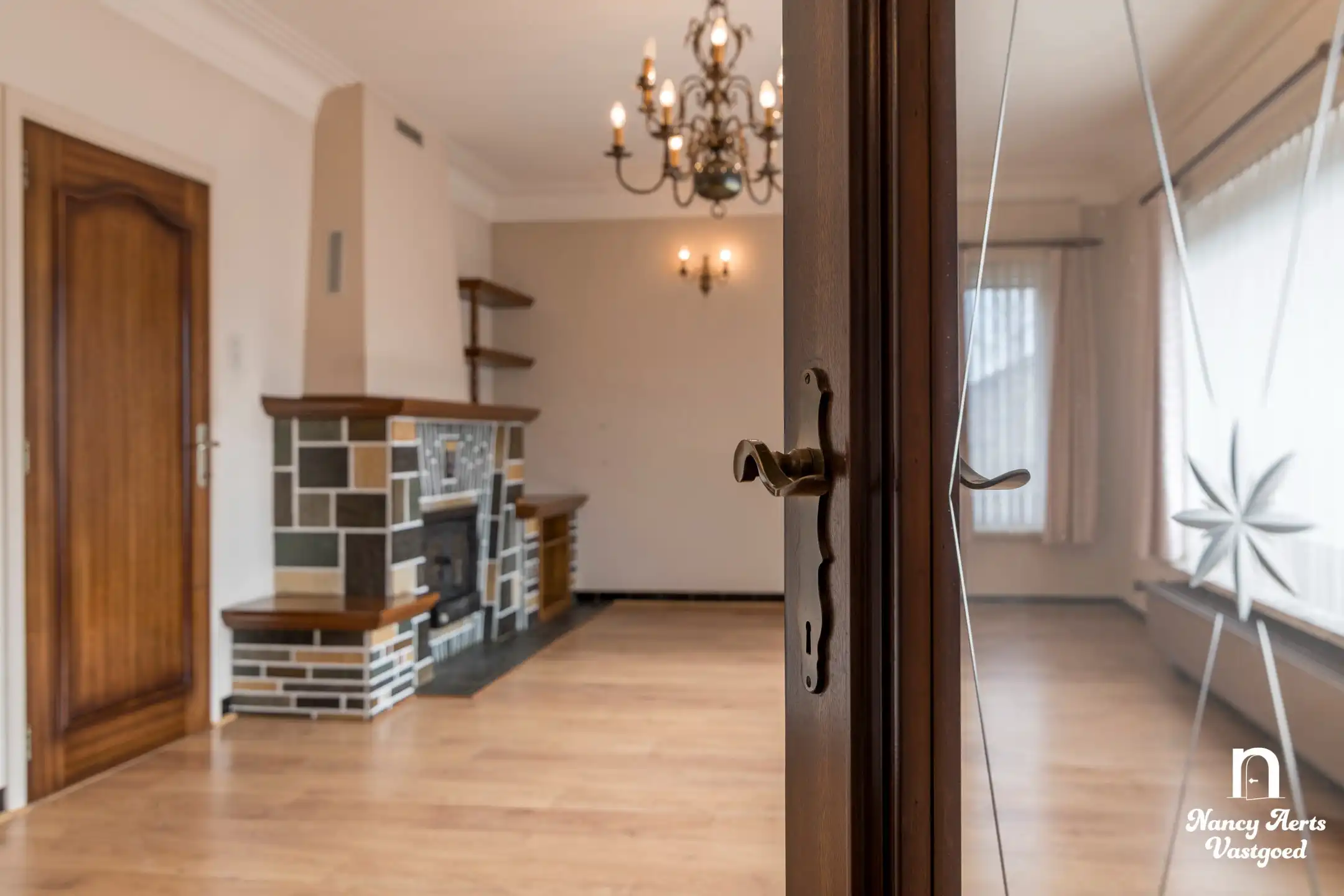 Karaktervolle woning met groene tuin in een rustige straat foto 10