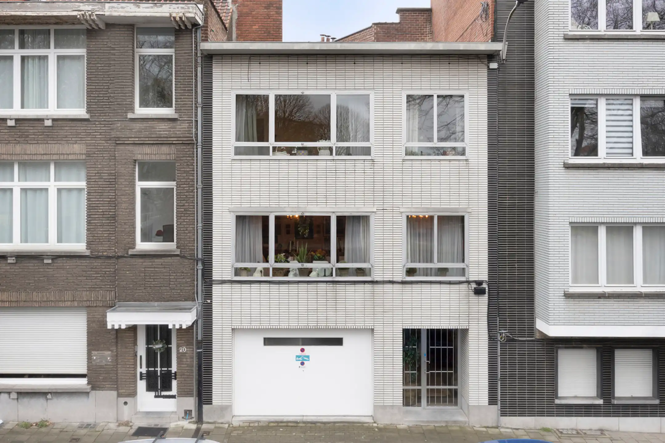 Gezellige rustig gelegen rijwoning 3 (slpk) met garage foto {{pictureIndex}}