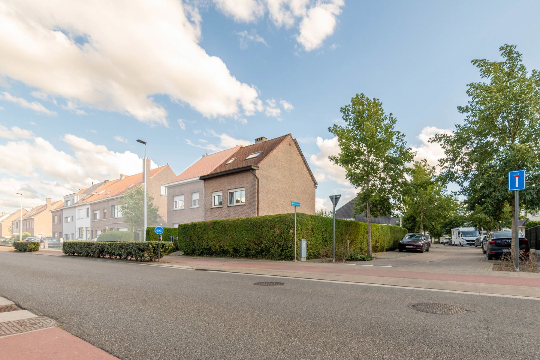 Ruime en lichtrijke halfopen bebouwing te Schelle. foto 12