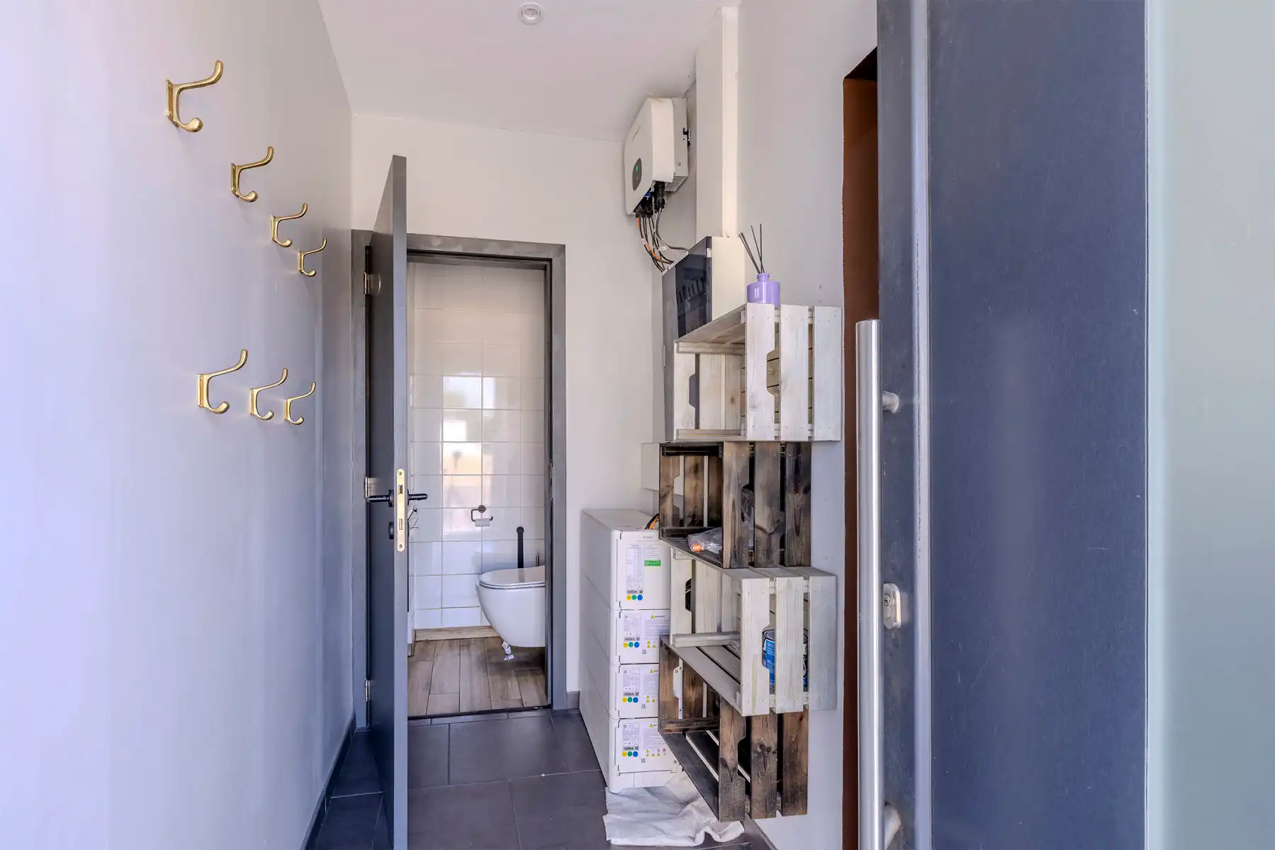 Deels gerenoveerde HOB op een grond van meer 689m² foto 3