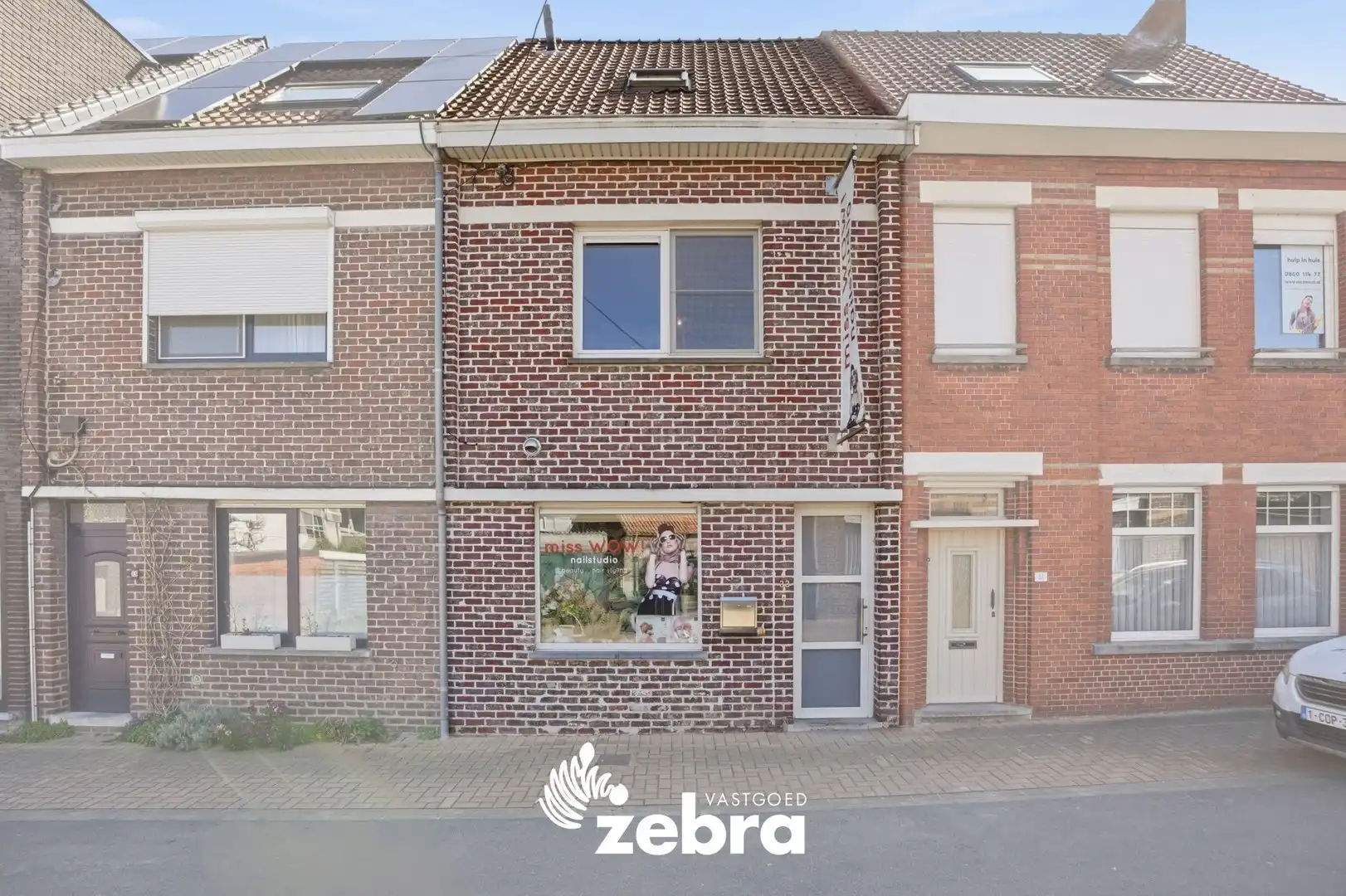 Instapklare, volledig gerenoveerde woning in Tielt met tuin, terras en uitweg! foto 26