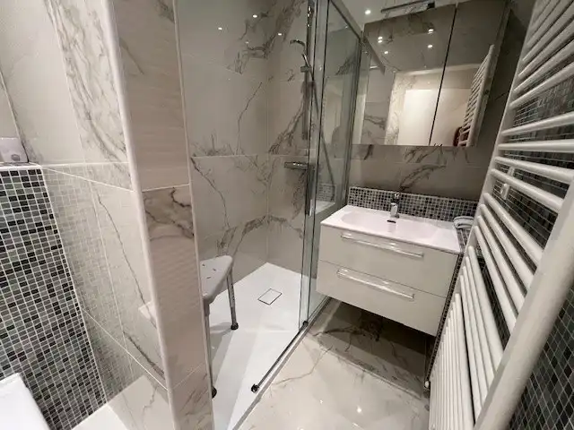 Topper! Drieslaapkamerappartement met ruim frontaal zeezicht gelegen op het rustige gedeelte van de zeedijk van Middelkerke foto 17