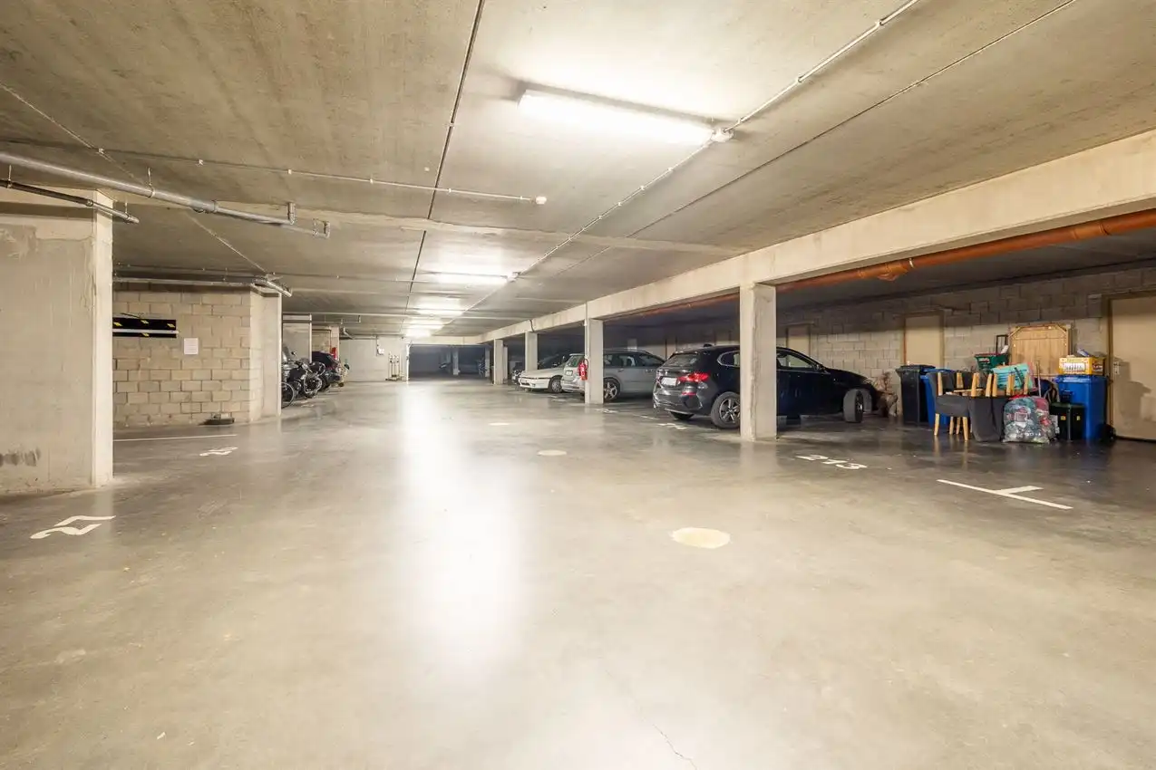 Duplex met twee slaapkamers en autostaanplaats op rustige locatie foto 21