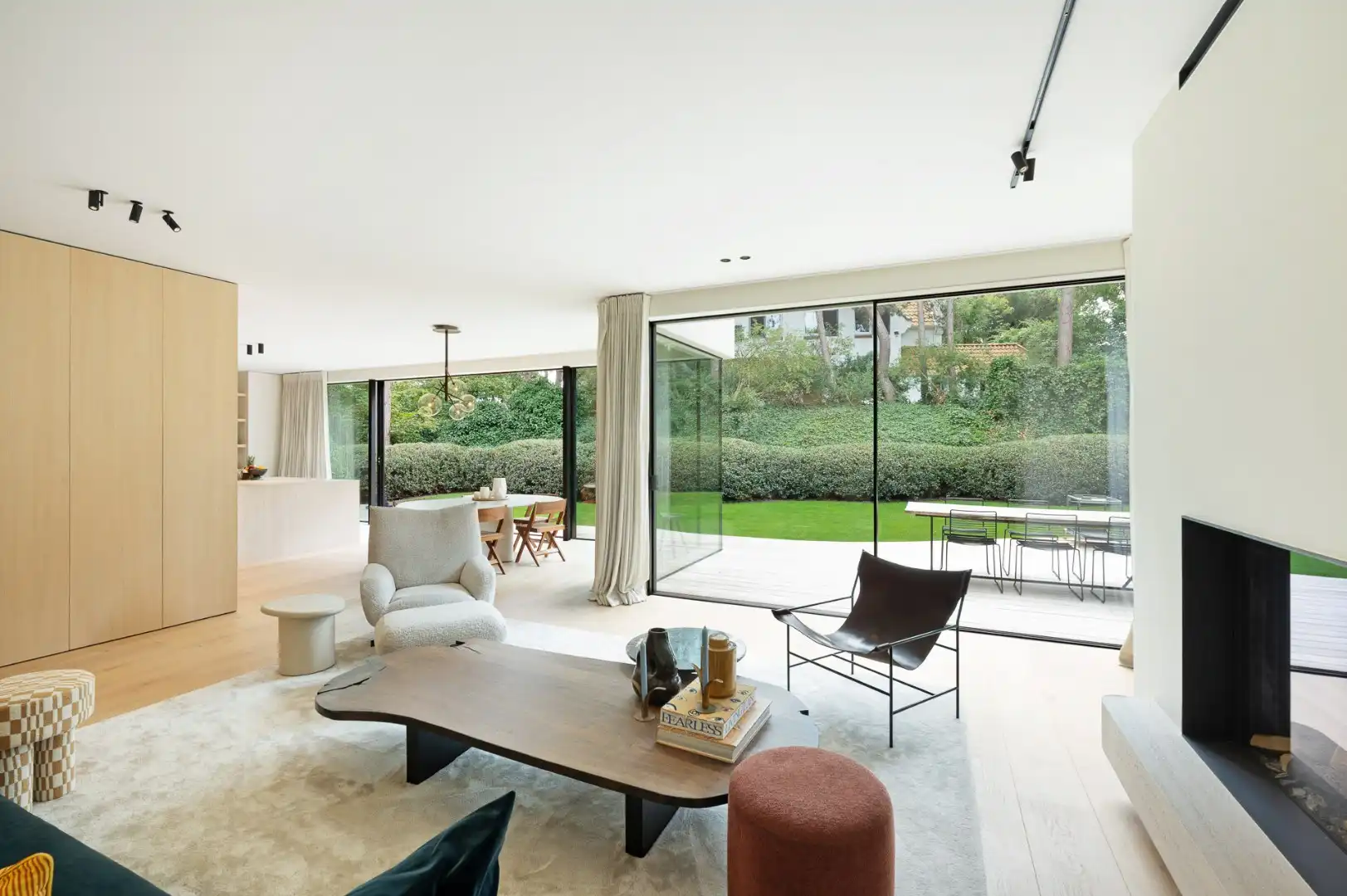 Luxueuze villa gelegen op een zeer rustige en begeerde ligging op enkele passen van het Albertplein foto 6