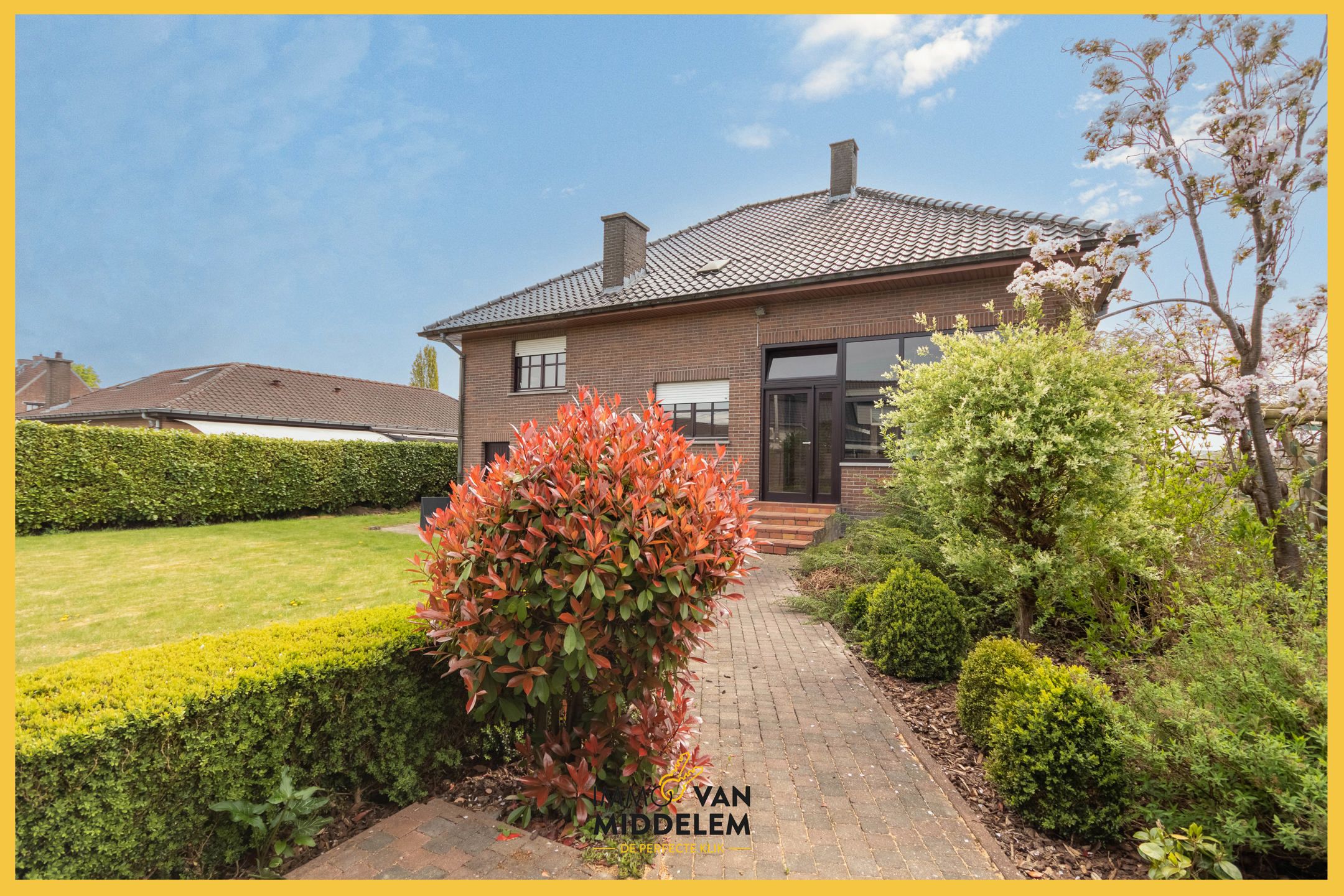 GROTE KARAKTERVOLLE WONING MET GARAGE EN TUIN foto 35