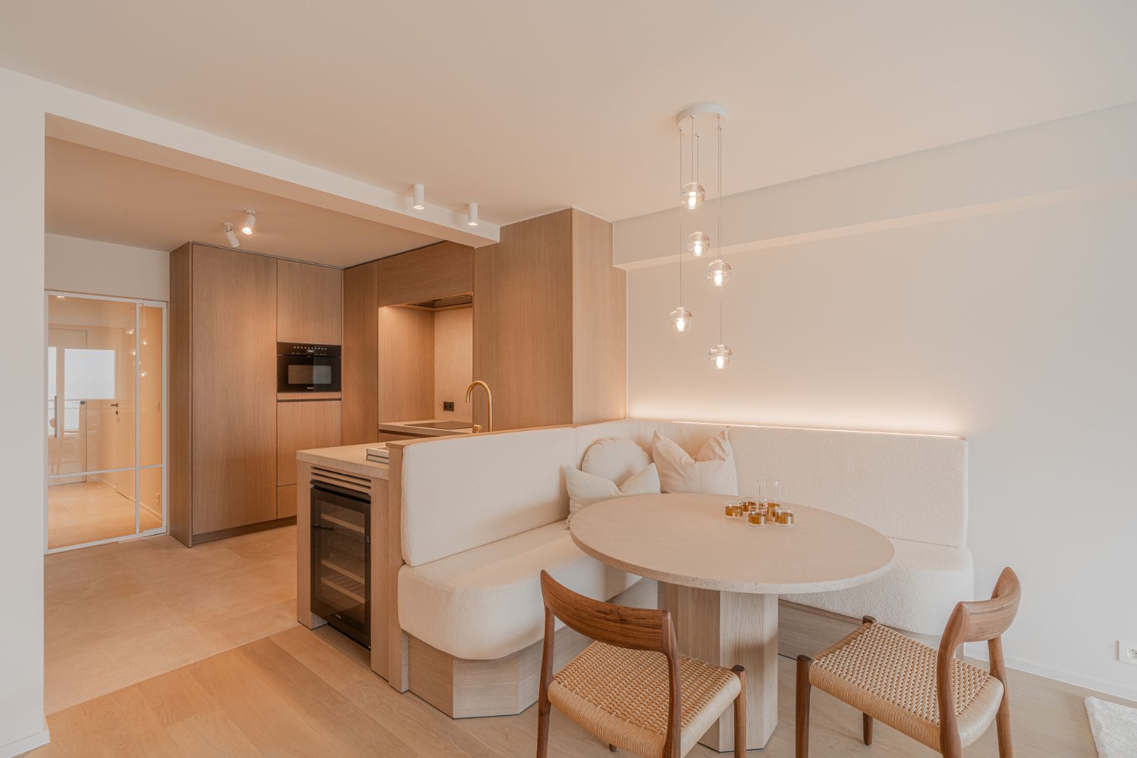 Prachtig luxe appartement met frontaal zeezicht in Duinbergen foto 4