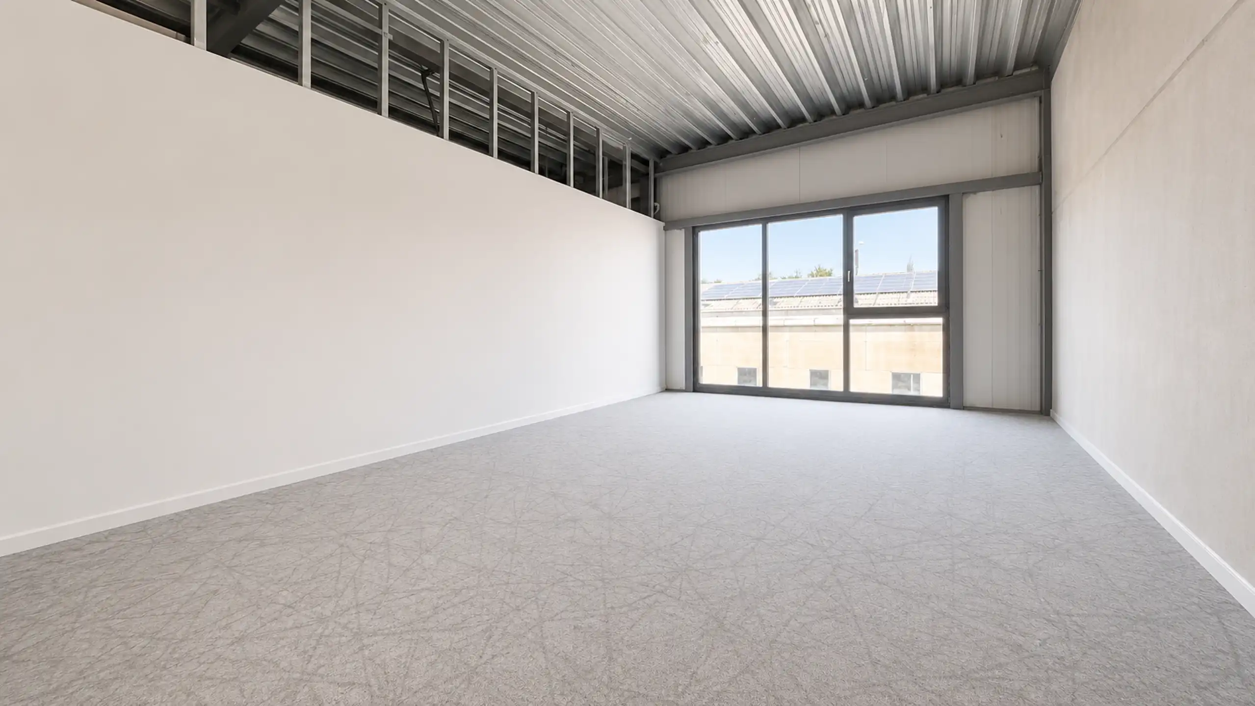 Recente KMO-unit van 400m² met kantoren op toplocatie in HZ! foto 12