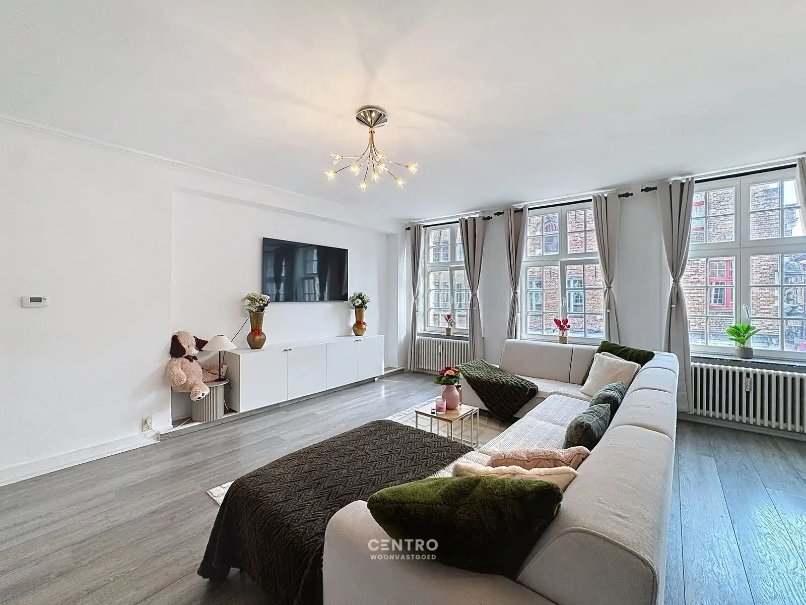 Ruim appartement (152m2) op leuke ligging te Brugge! foto 4