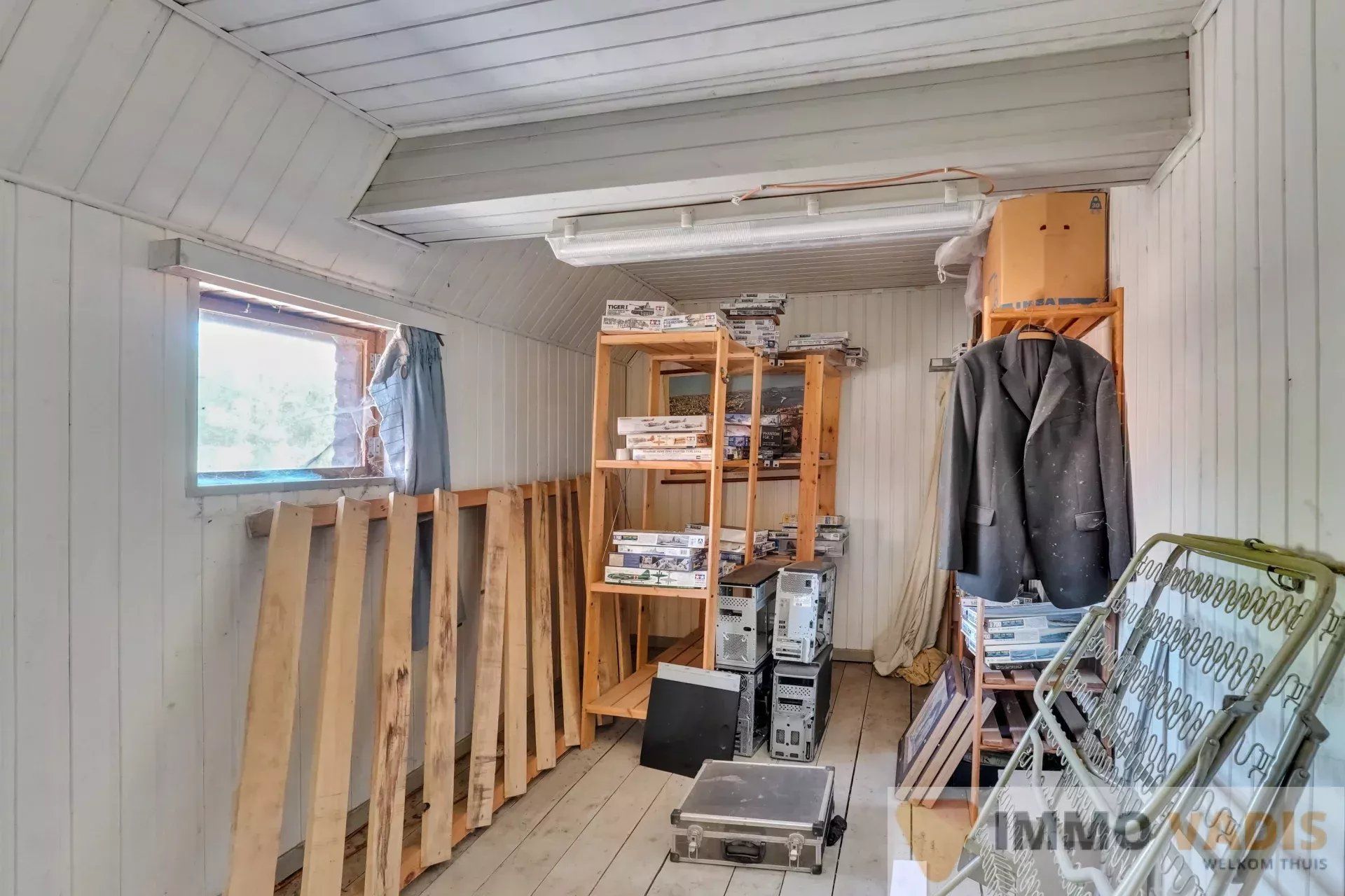 Te renoveren hoeve met binnenkoer en stallingen foto 8