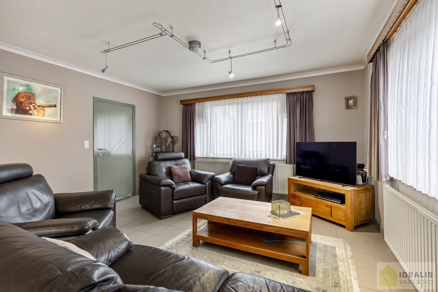 RUIME EN PERFECT ONDERHOUDEN WONING MET 4 SLAAPKAMERS OP KNAP PERCEEL VAN MAAR LIEFST 14A61CA foto 9