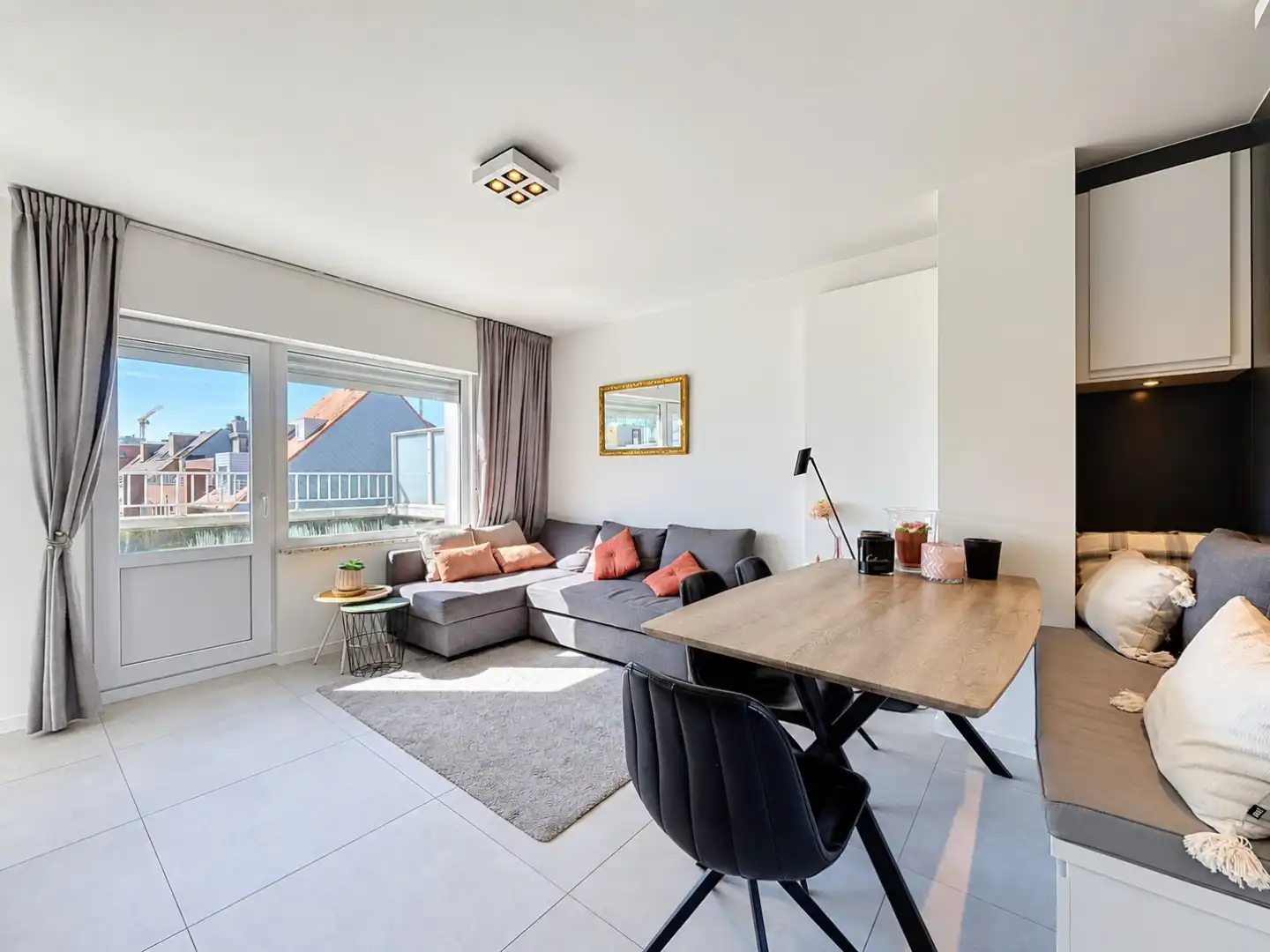 Gerenoveerde penthouse met lateraal  zeezicht te Nieuwpoort-Bad foto 2