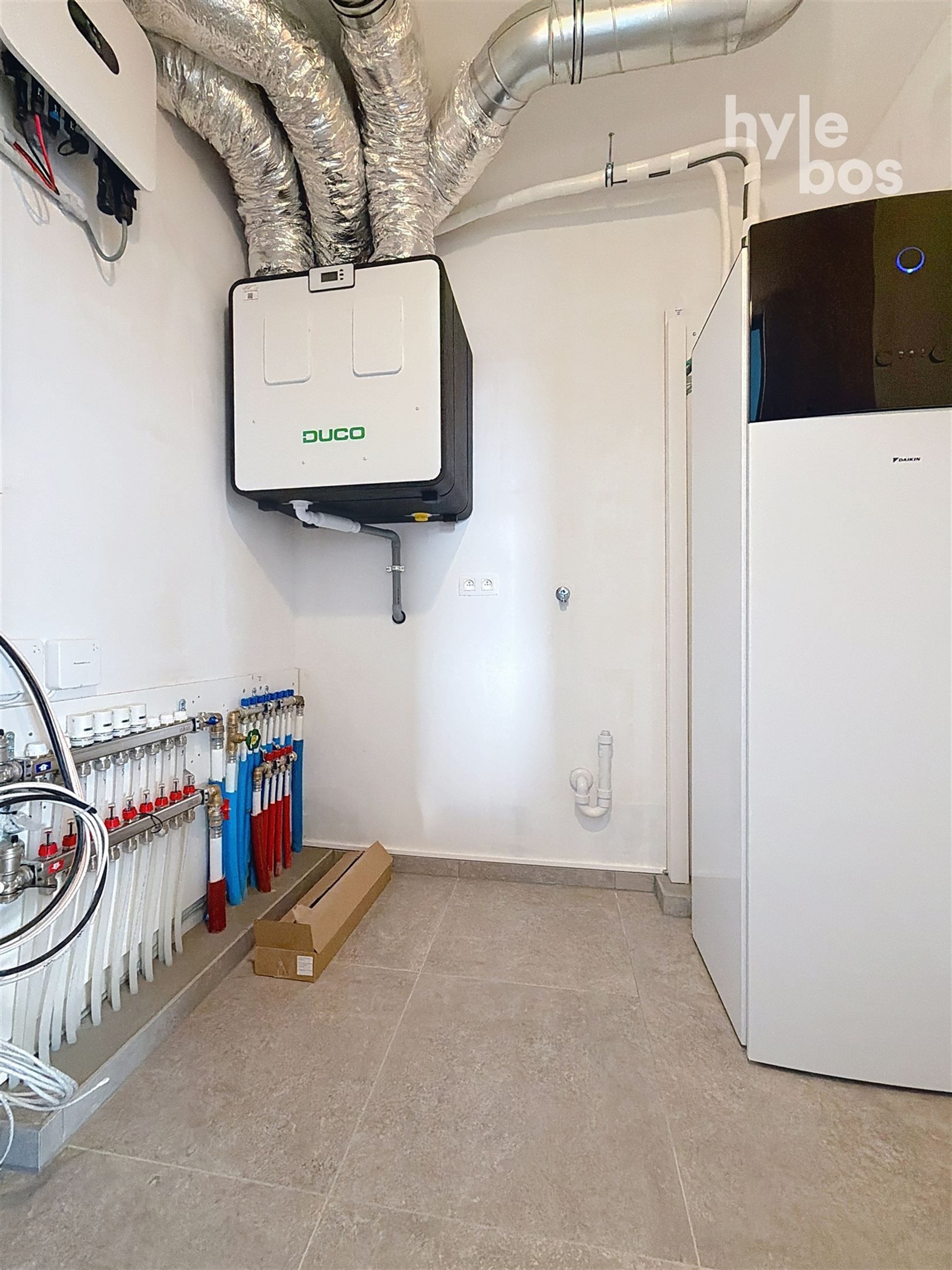 2 slaapkamer nieuwbouwappartement met scheldezicht foto 8