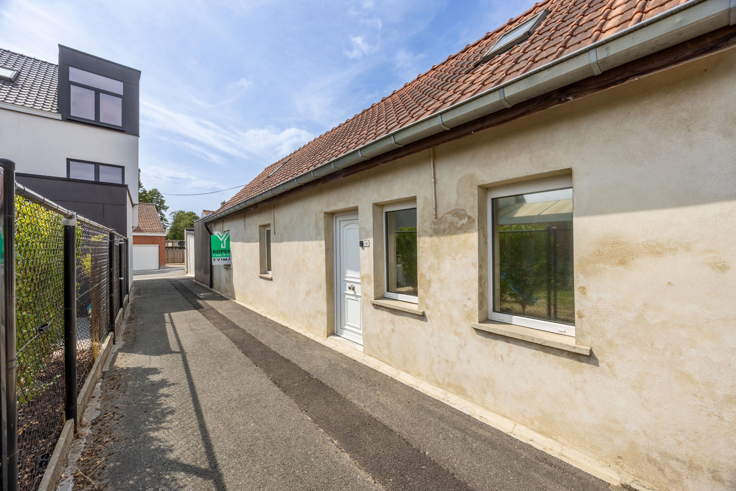Hoofdfoto van de publicatie: KNUSSE WONING MET DUBBELE GARAGE