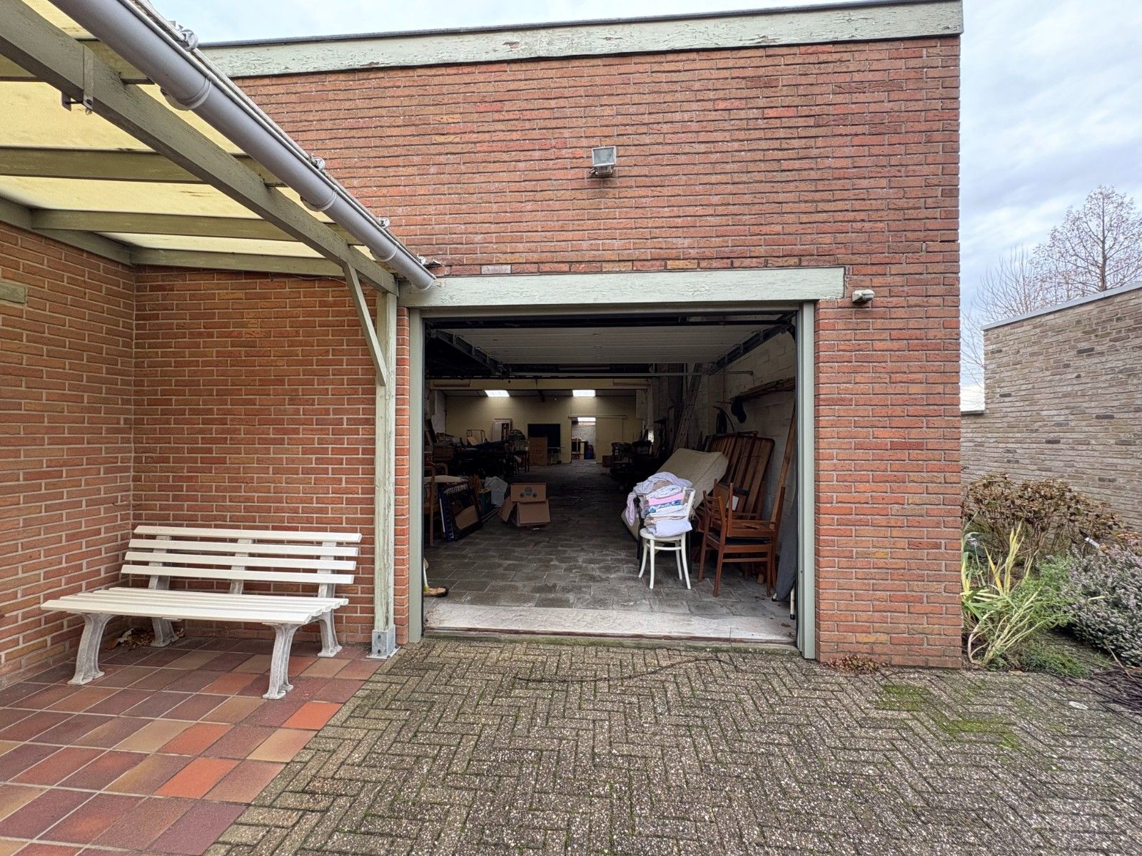 Halfopen bebouwing mét magazijn te koop! foto 35