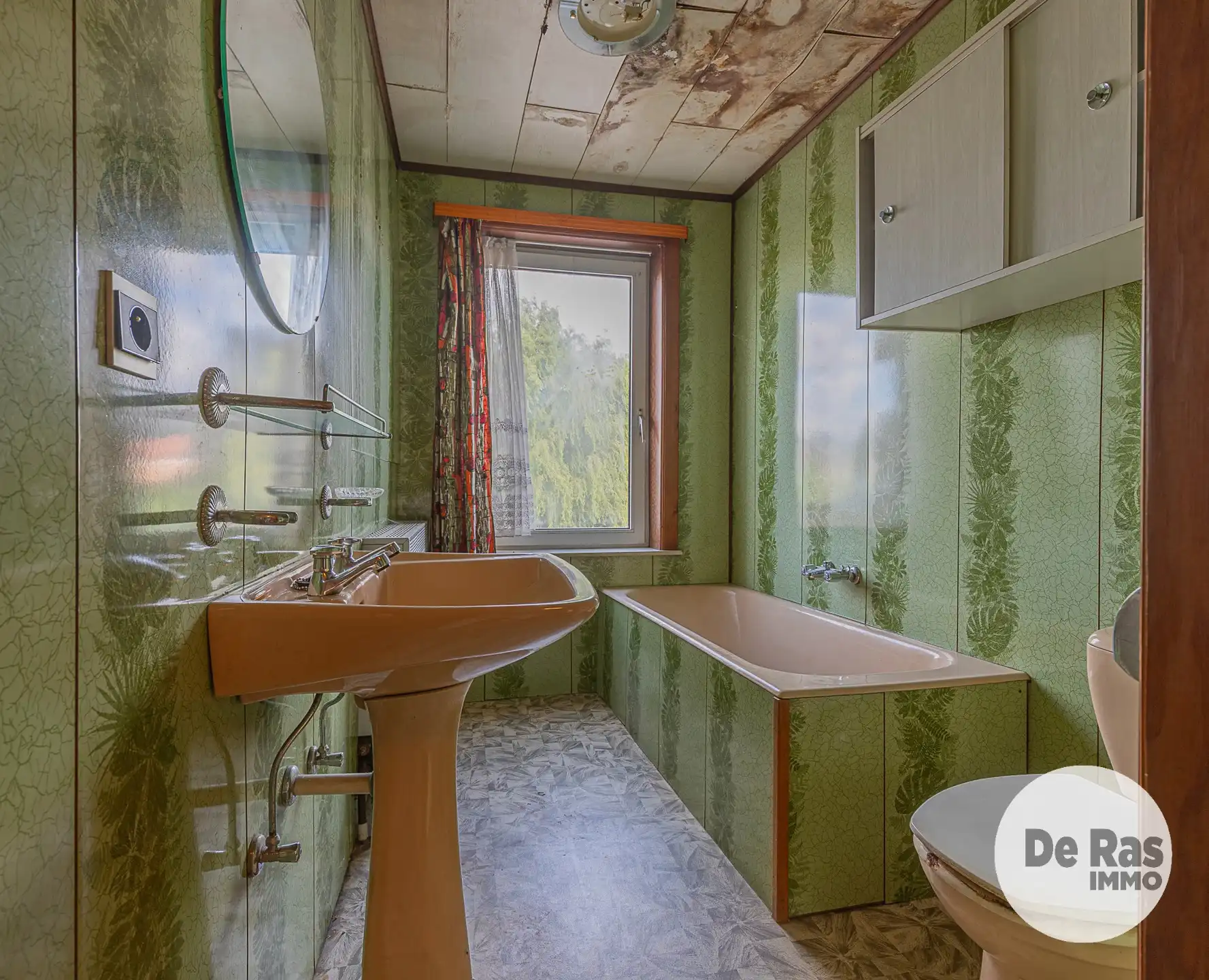 HERZELE - Stevige eengezinswoning op 200m van de markt foto 14