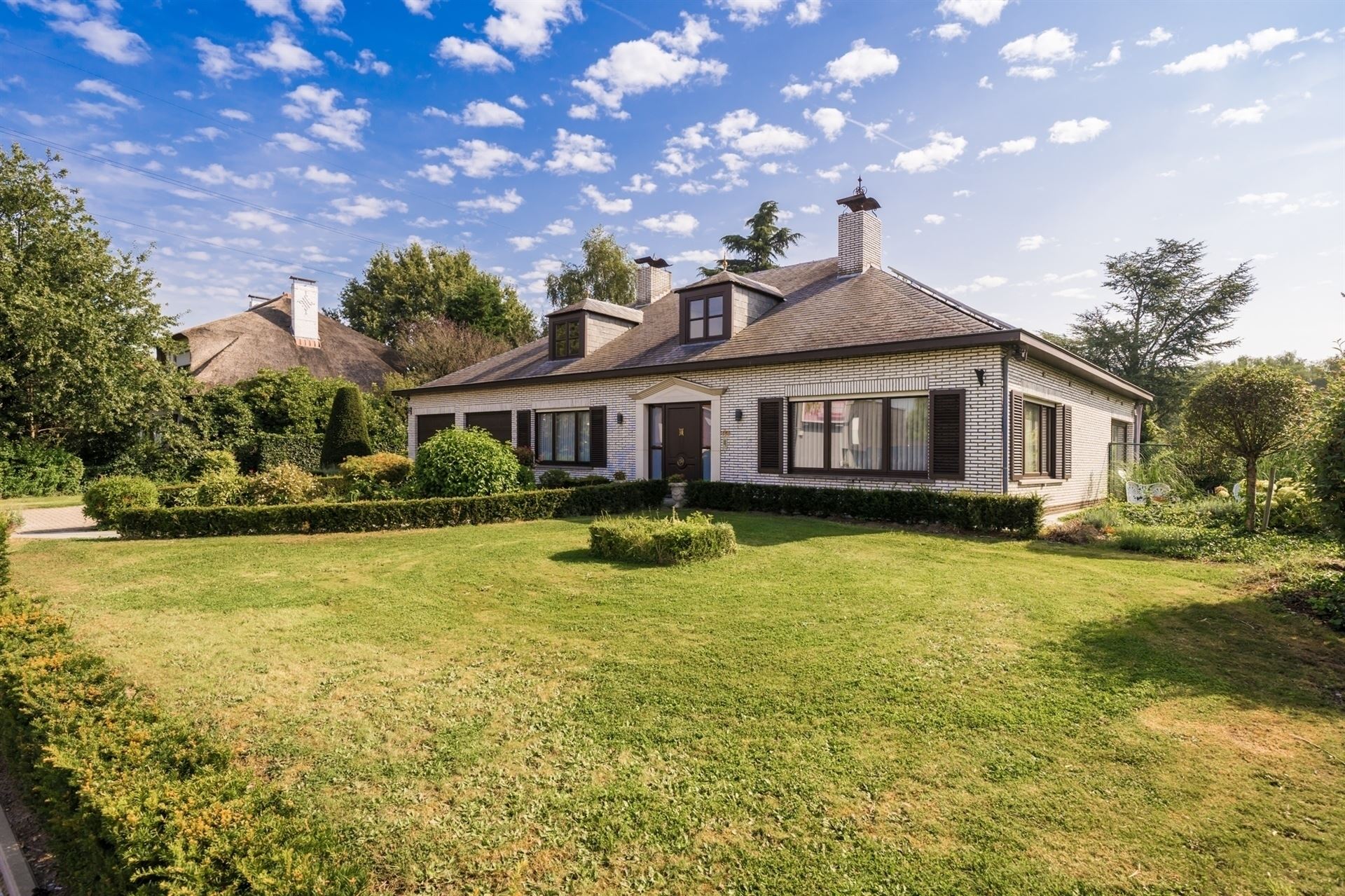 Prachtige villa met uitstekende EPC-score en parktuin! foto {{pictureIndex}}
