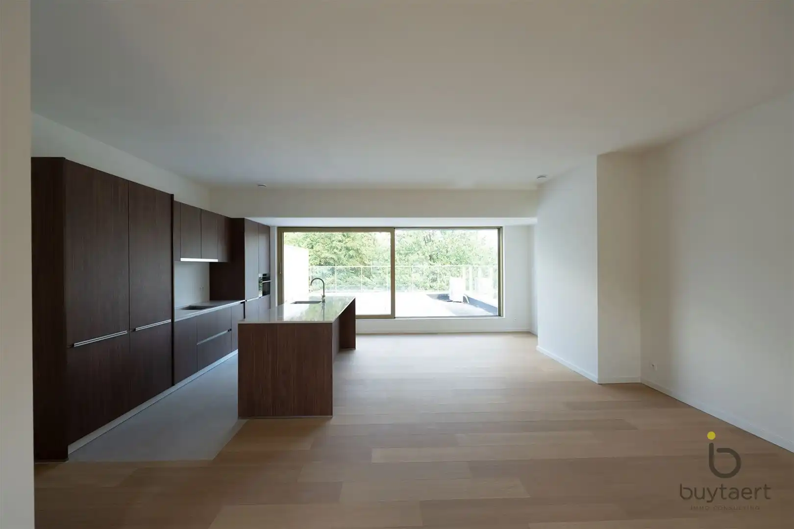 Beleef luxe, comfort en energiezuinigheid in een karaktervolle architectuur. foto 9