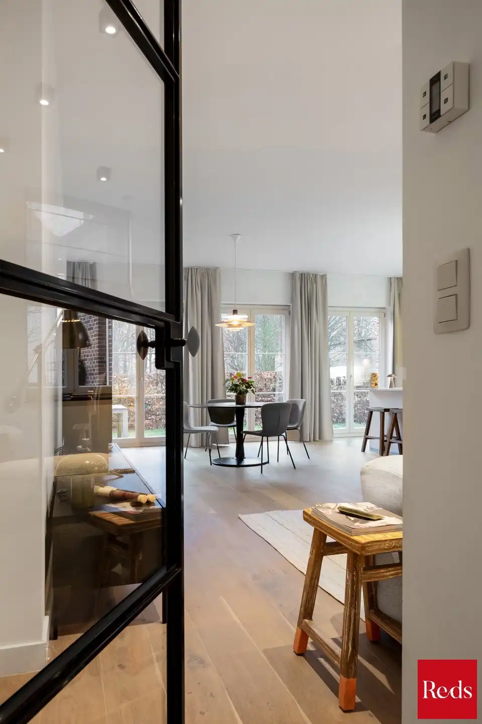 Ruim gelijkvloers appartement met gezellige tuin in Zoersel foto 2