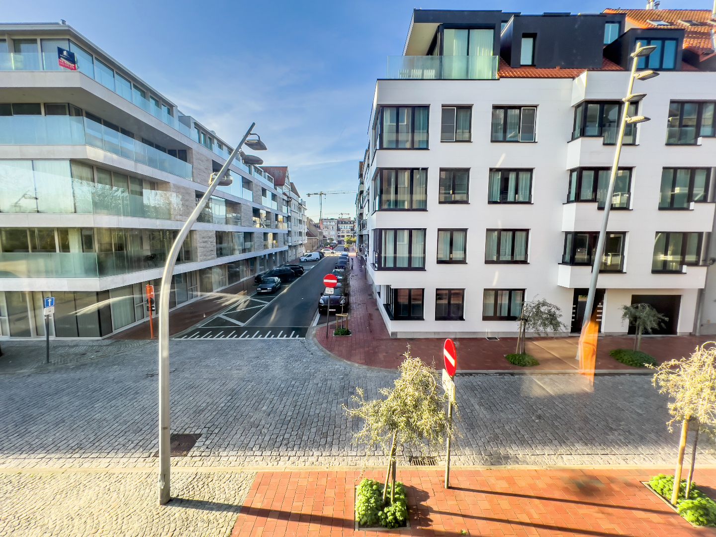 Lichtvol hoekappartement met zonnig terras en prachtig zicht op het Yzerpark, gelegen vlakbij de Dumortierlaan. Garage mogelijk. foto 13