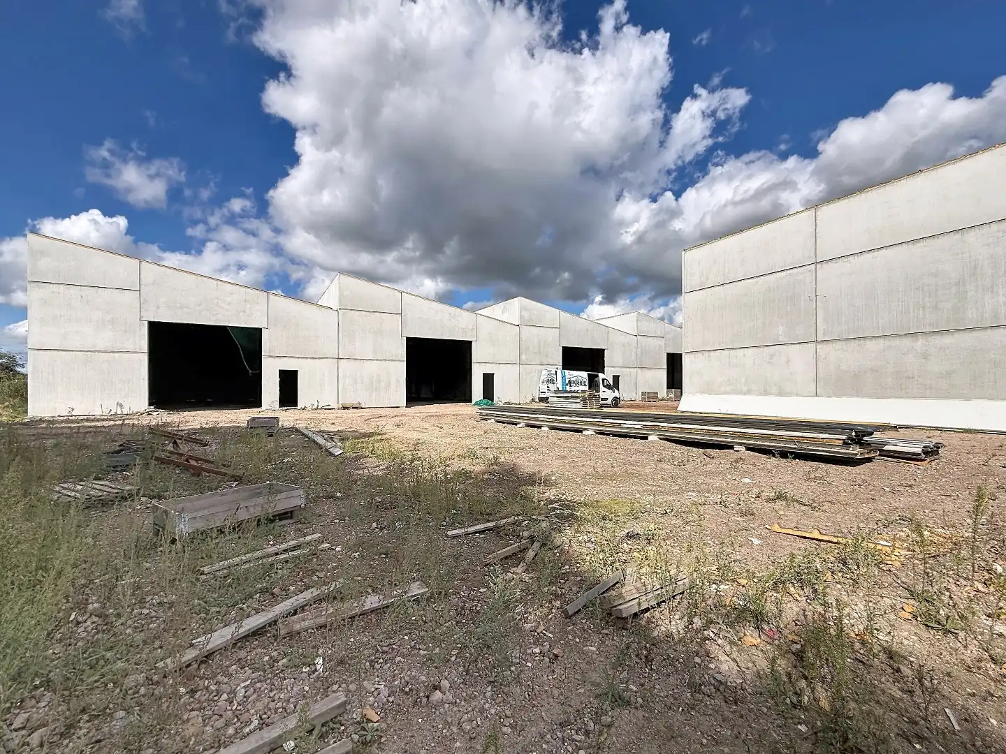Loods J te koop – 312 m² KMO-zone Ardopoort te Roeselare foto 4