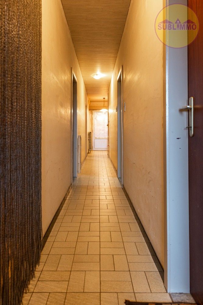Ruime gelijkvloerse woning met 4 slaapkamers op een perceel van 554m². foto 17