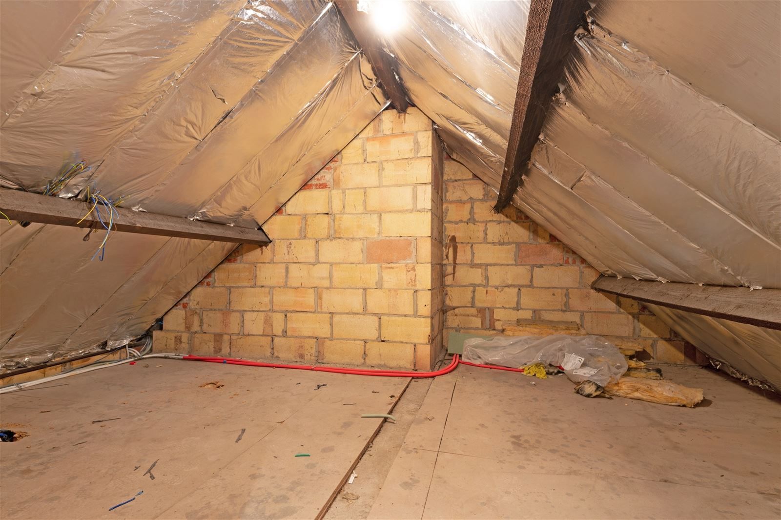 Gerenoveerde woning met tuin foto 22