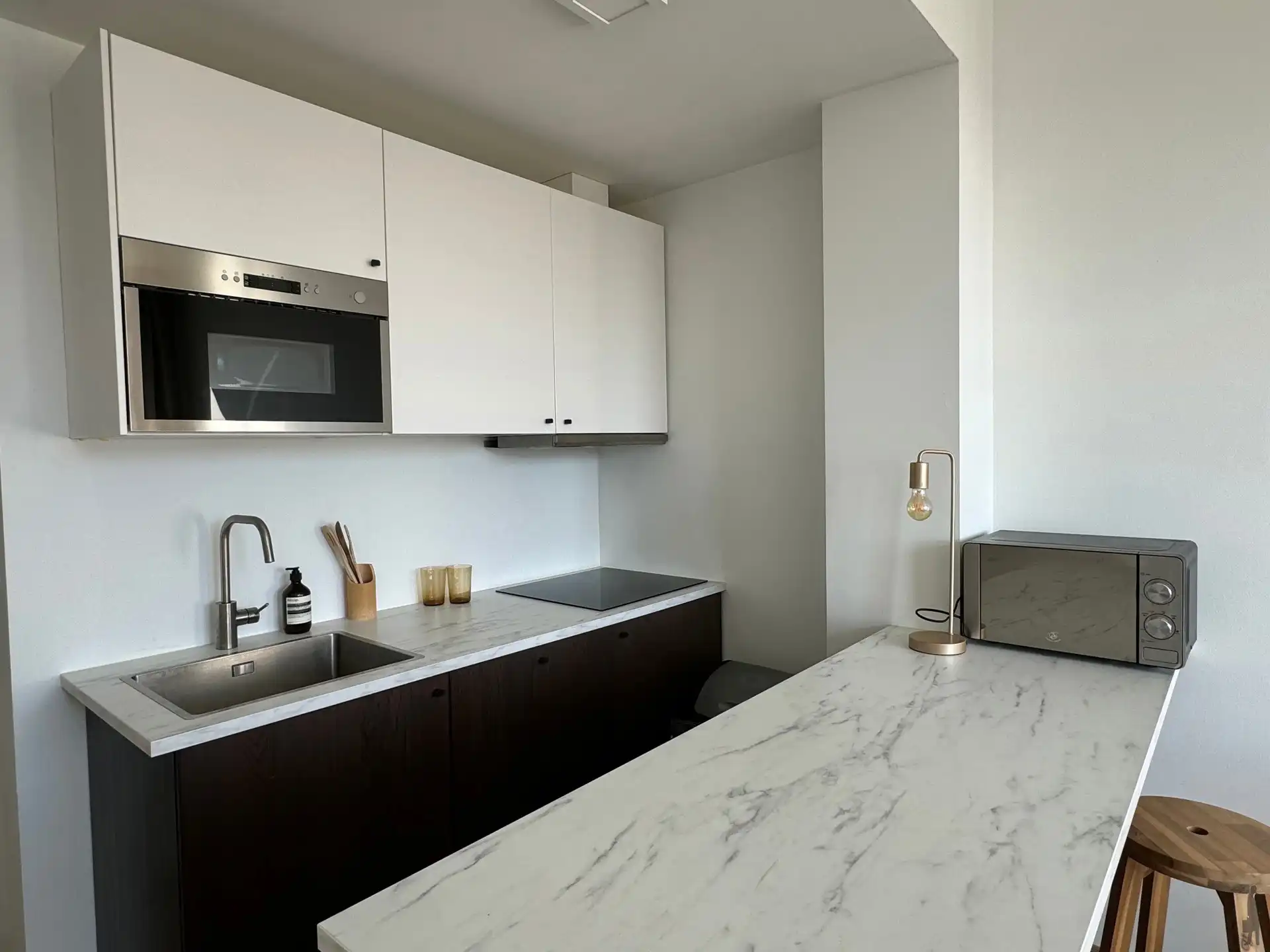 Gezellig, gemeubeld appartement met 1 slaapkamer in hartje Antwerpen! foto 5