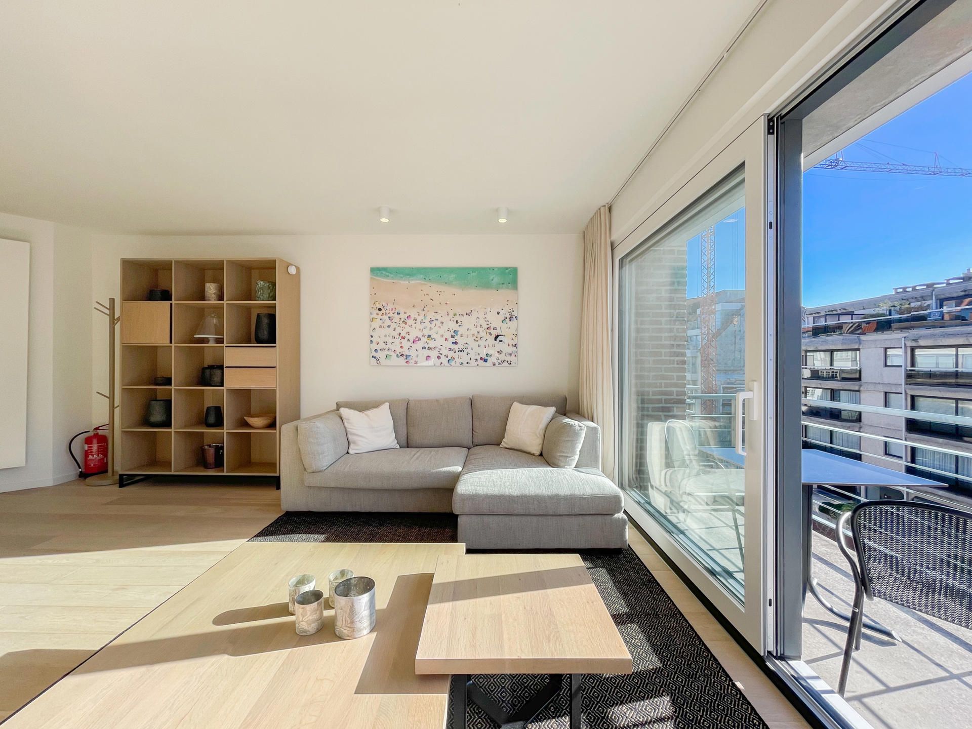 Zonnig en recent gerenoveerd appartement op topligging foto 7