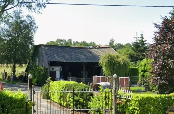 Blok landbouwgrond met bijhorende gebouwen op 15.582 m² foto 3