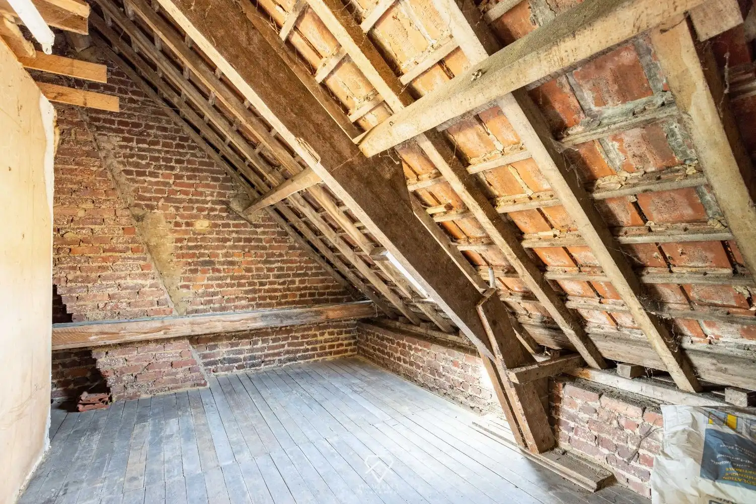 Renovatieproject met tuin en veel potentieel te Ronse foto 22