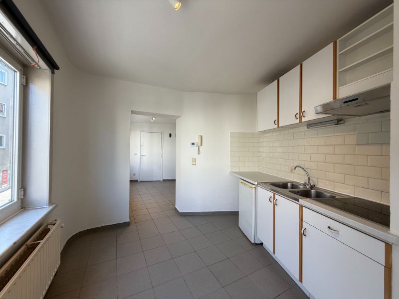 Leuke lichtrijke studio in hartje Gent foto 4