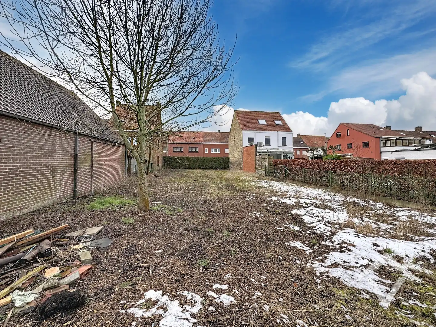 Alleenstaande woning met naastliggend stuk bouwgrond en weide te Eernegem foto 31