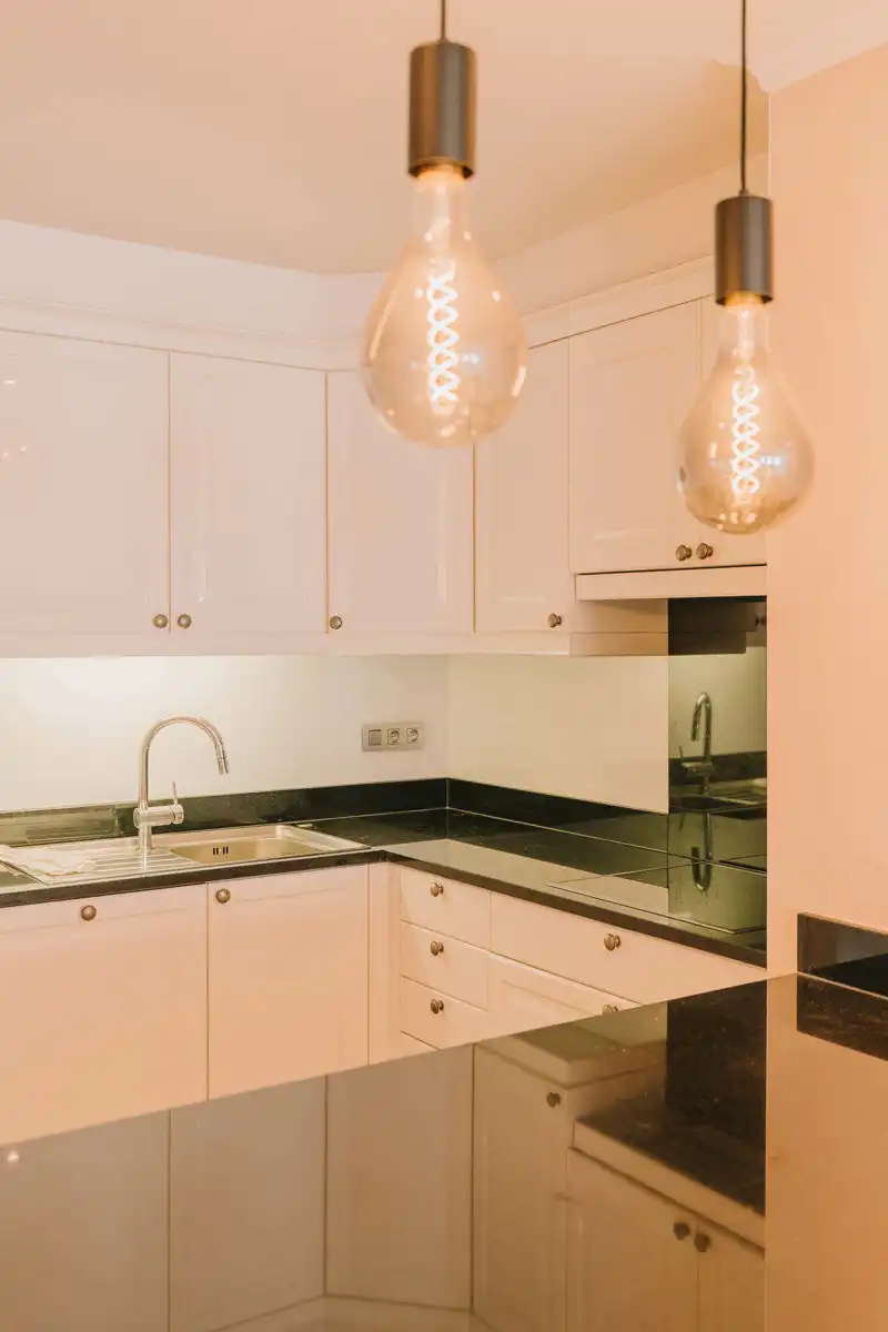 Instapklaar gelijkvloers appartement met riant ruimtegevoel foto 8