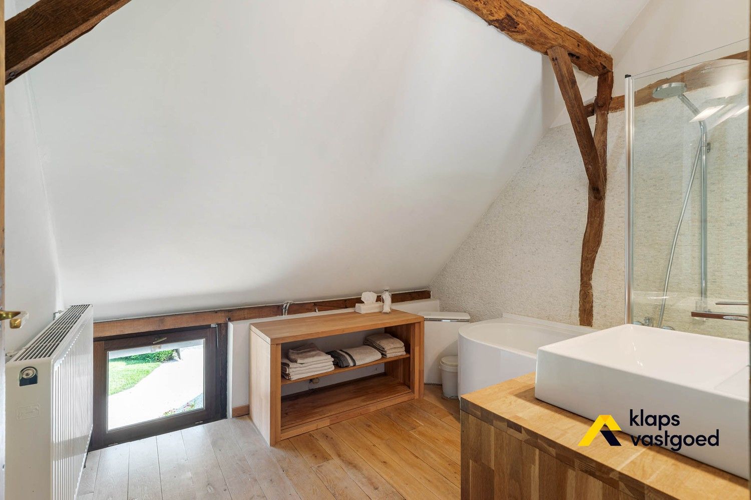 Exclusieve vakwerkhoeve op schitterend perceel van 33 are. foto 30