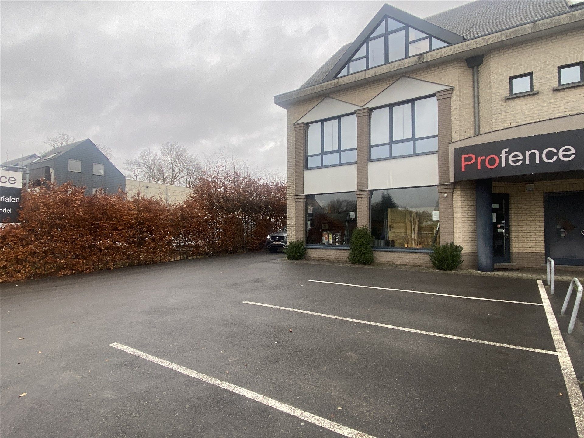 commercieel gunstig gelegen handelspand foto 5