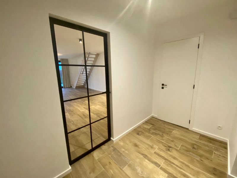 Instapklare, recente woning met 3 ruime slaapkamers en garage foto 2