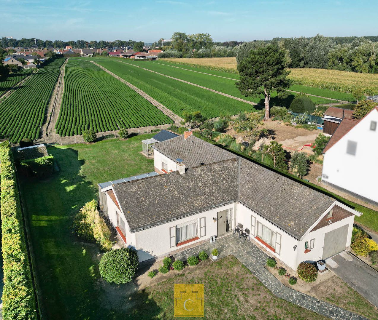 Bungalowwoning op topligging met zicht over de velden foto 22