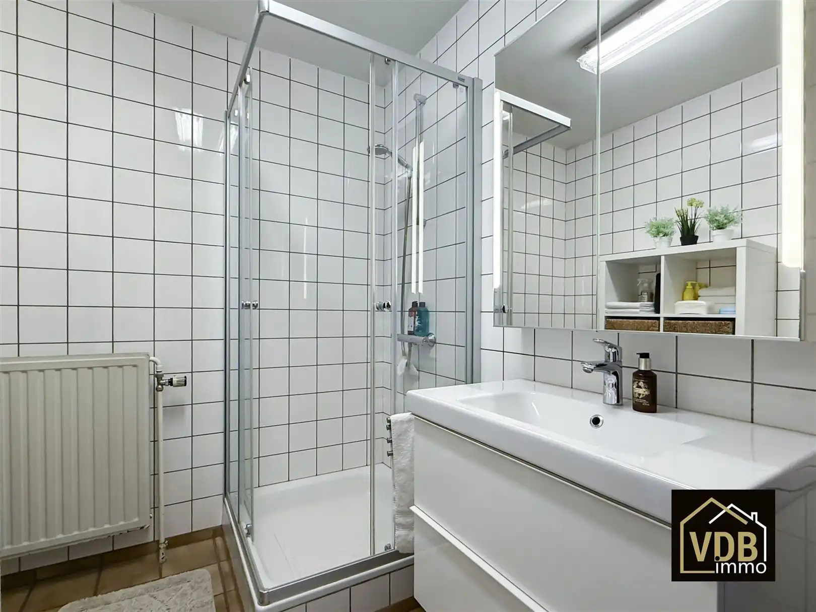 Instapklare halfopen bebouwing met 3 slaapkamers foto 46