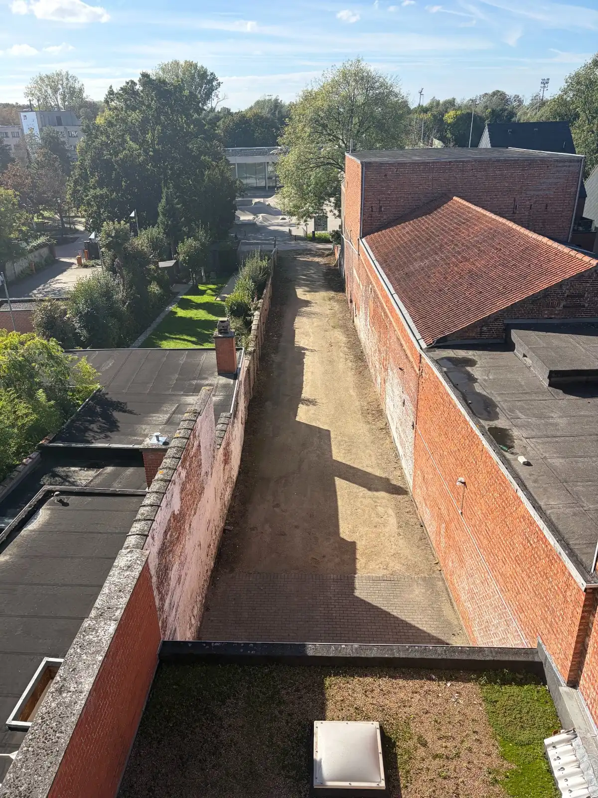 UNIEK DUPLEXAPPARTEMENT MET 2 RUIME TERRASSEN, AUTOSTAANPLAATS EN PRACHTIG UITZICHT OP DE MARKT VAN DEINZE! foto 18