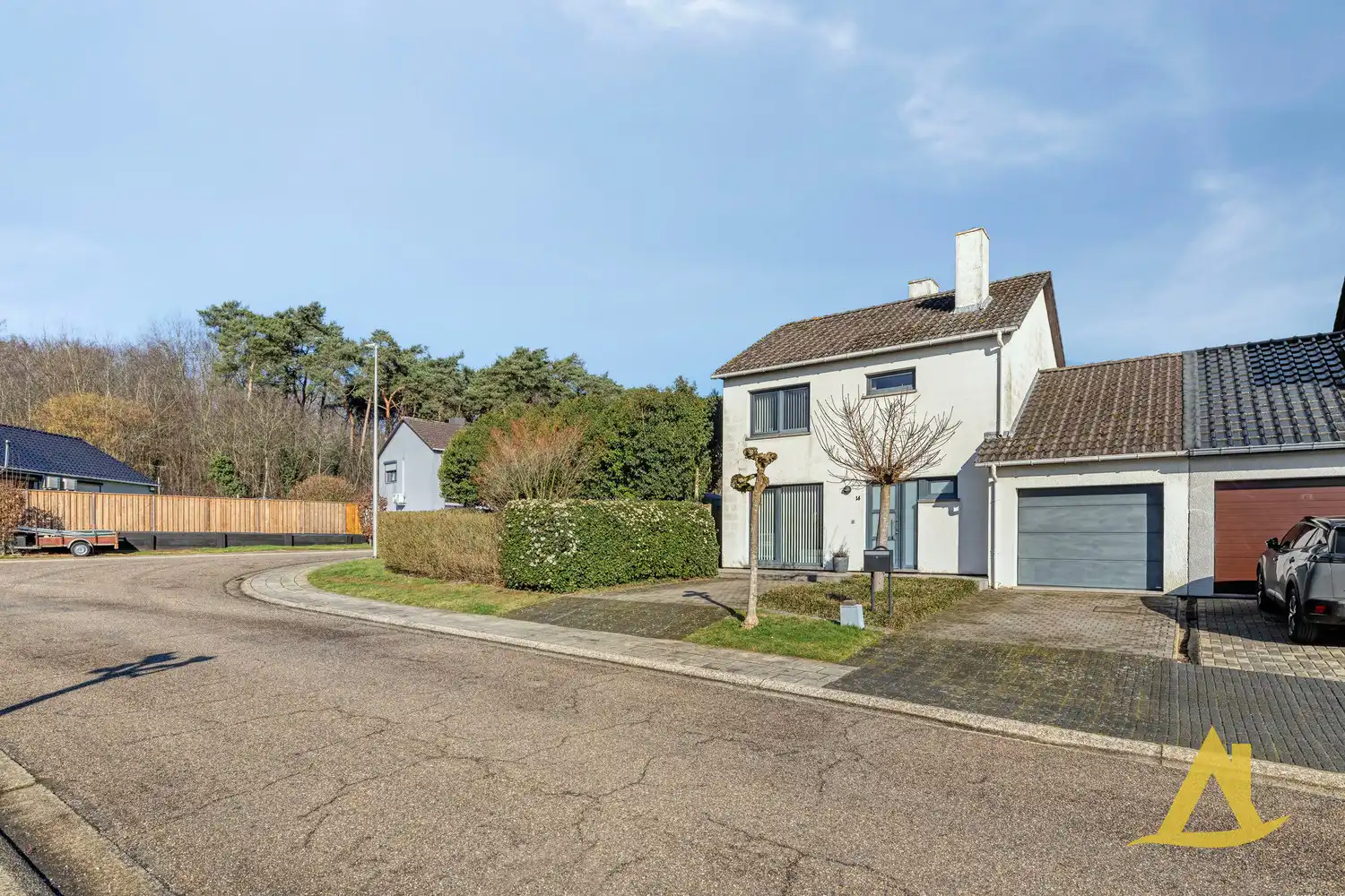 ZEER RUSTIG GELEGEN, INSTAPKLARE HOB, TE LUMMEN! foto 2