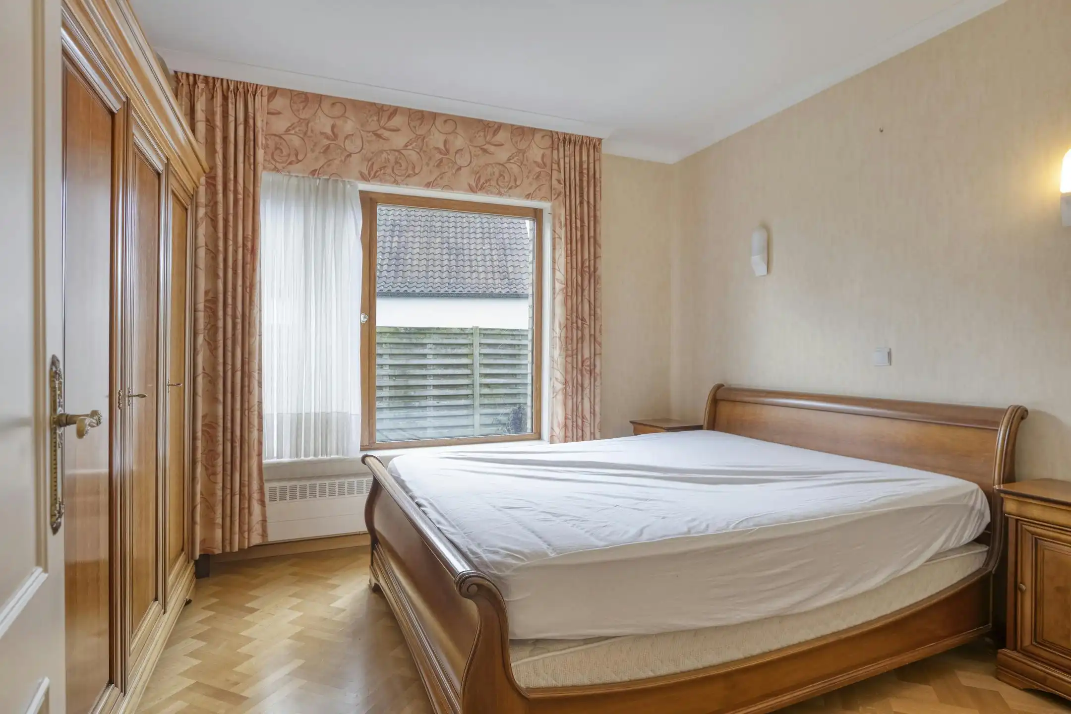 Gelijkvloerse villa op een perceel van maar liefst 2 342m² foto 9