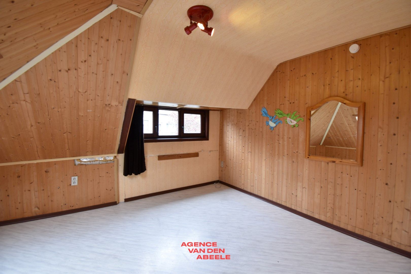 Woning met tuin op goede locatie! foto 13