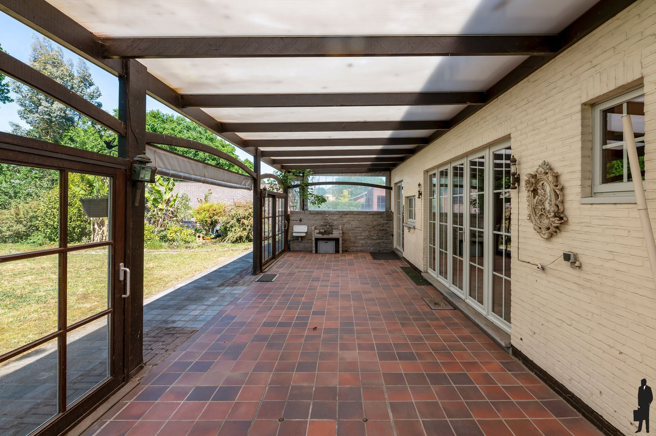 Uitzonderlijk gelegen villa nabij groen op grond van 2.785m² foto 29