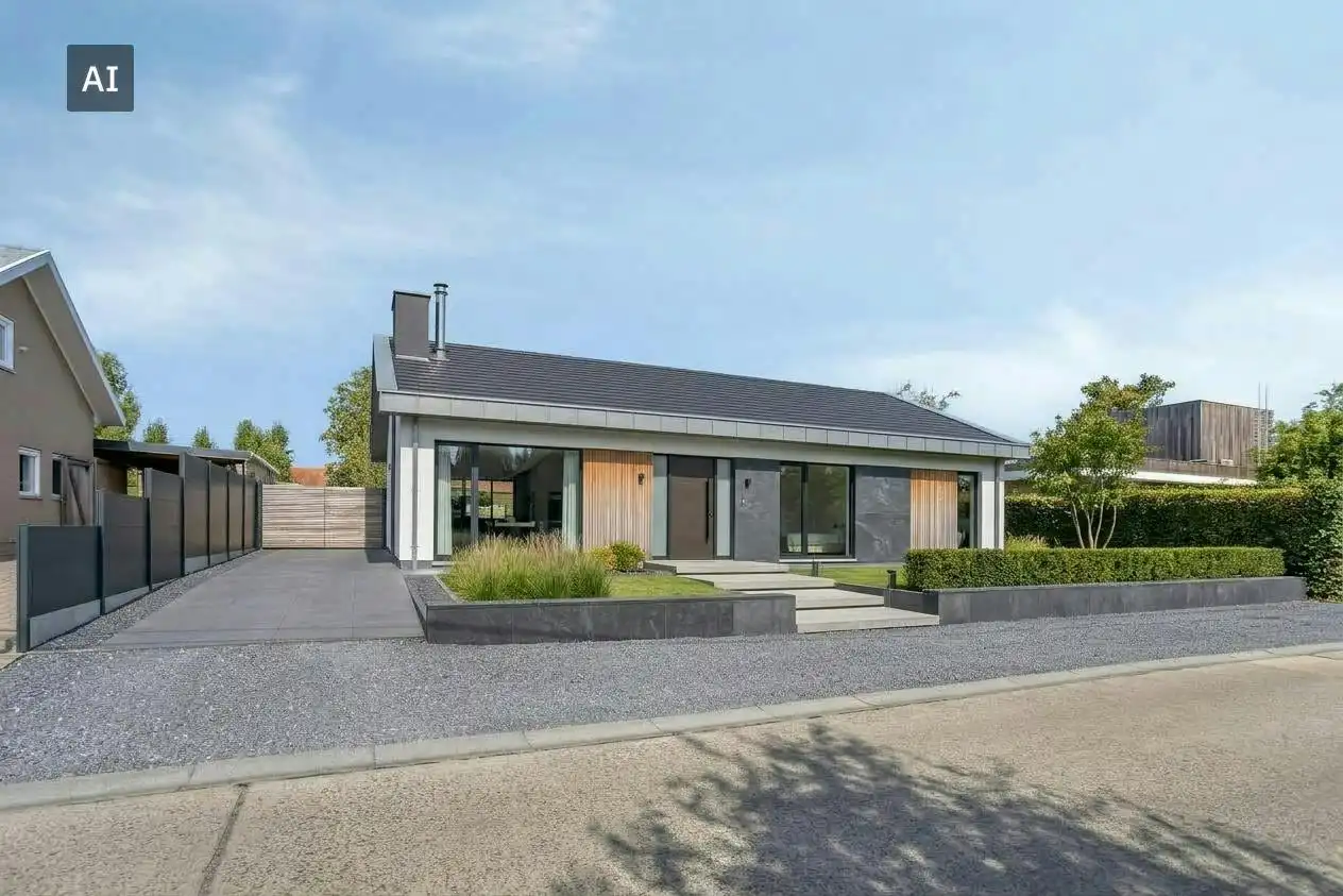 Hoofdfoto van de publicatie: Alleenstaand huis op prachtig stuk grond van 1.037m² in Dentergem