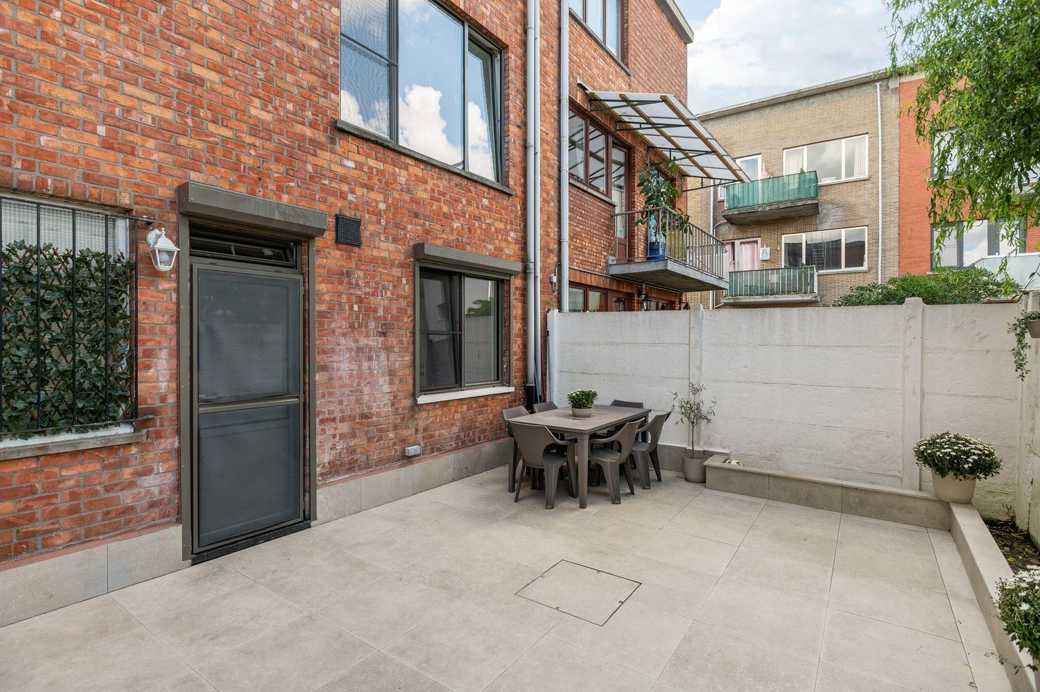 Gerenoveerde bel-étage met 4 slaapkamers en tuin in Borgerhout. foto 22